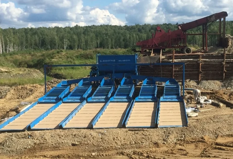 Gravity Beneficiation for Gold extraction with sluice box