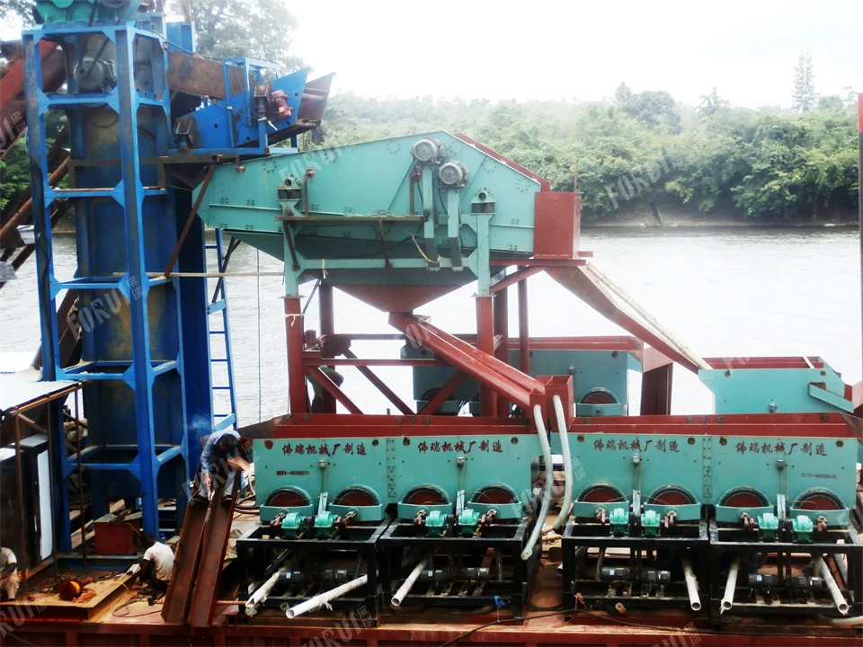 Alluvial Gold & Diamond Beneficiation Plant in Liberian P6170017