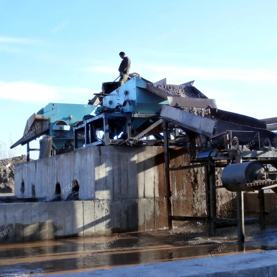 Завод по промывке спекулярита в Синьцзяне, Китай PB180014